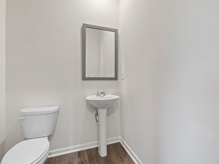 2725 Piper Dr — Photo 8
