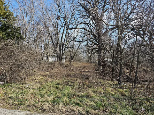 2132 Splitlog Road, Goodman, MO 64843