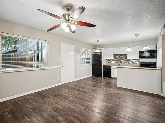 2nd image of 1300 Parker Ln #Penthouse 114