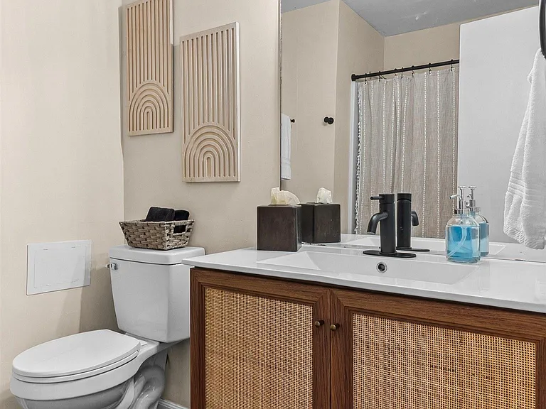 1100 Kenwood Dr — Photo 34