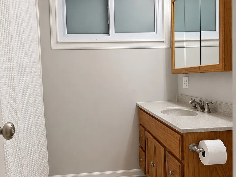 1814 Glendale Ave — Photo 5