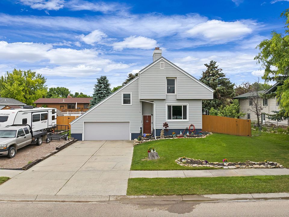 1st image of 806 Fox Dr