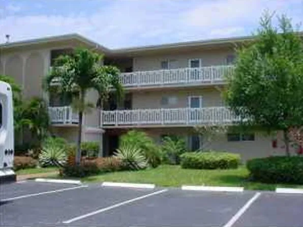 2687 N Garden Drive #204, Lake Worth, FL 33461