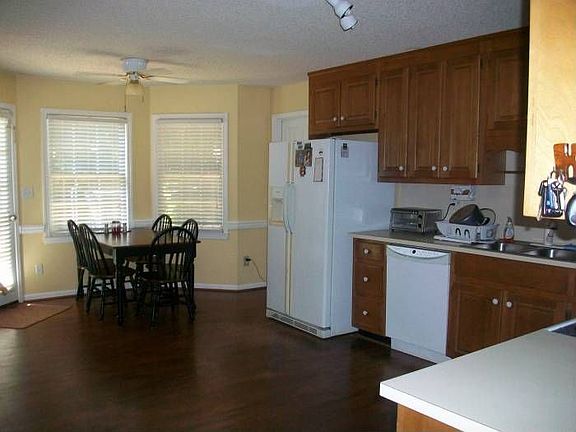 More of Kitchen