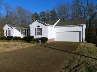 144 Stone Hedge Dr, Lexington, TN 38351