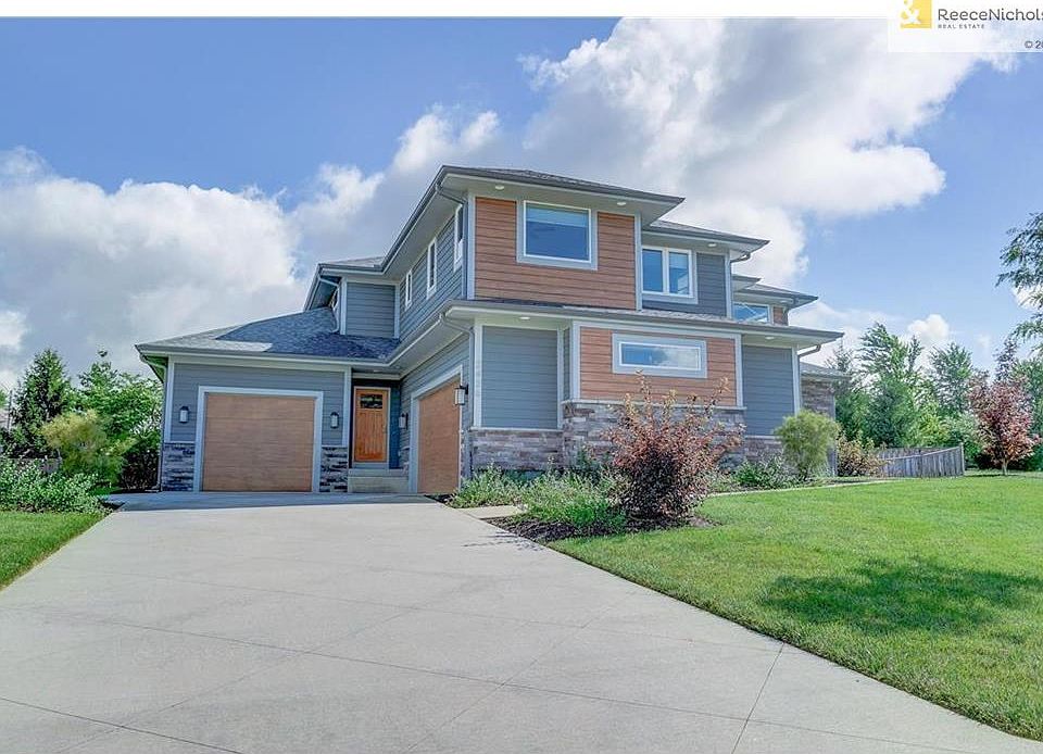 1st image of 2436 NE Indian Cir