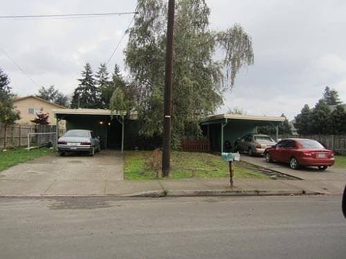 2nd image of 323 S 40th St