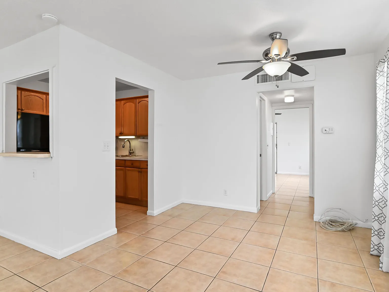 1 bed, 1.5 bath, 646 sqft, $1,350 — Photo 4