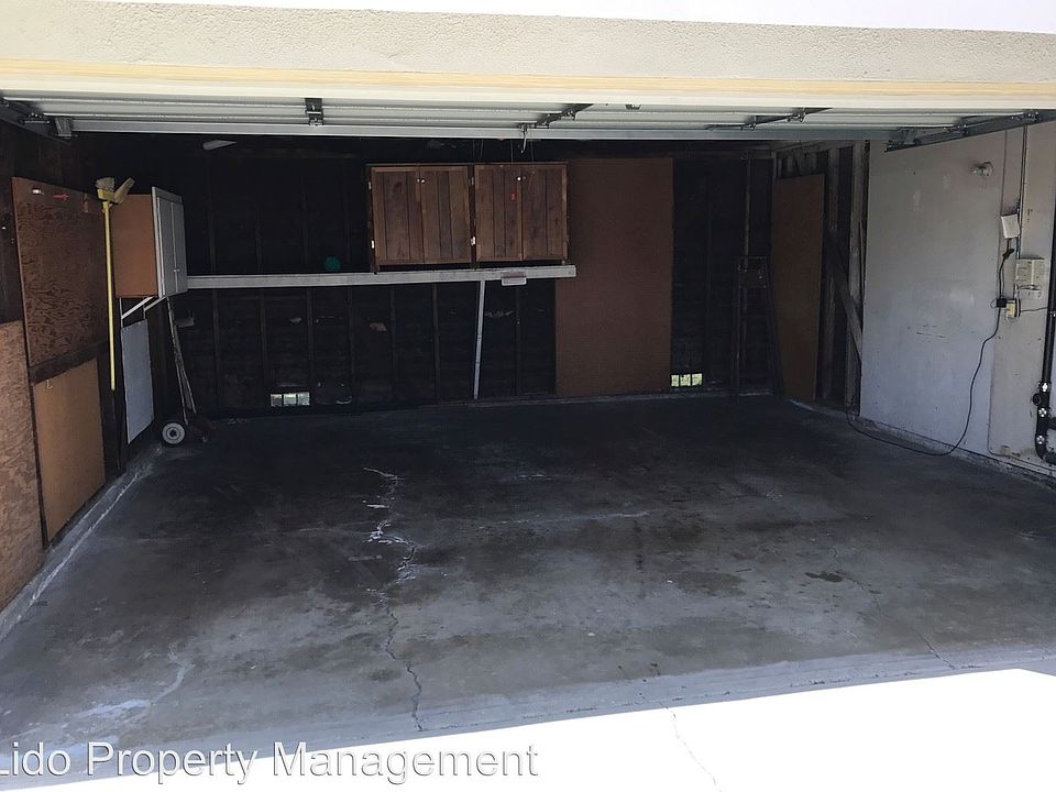 2nd image of 12062 Blackmer St