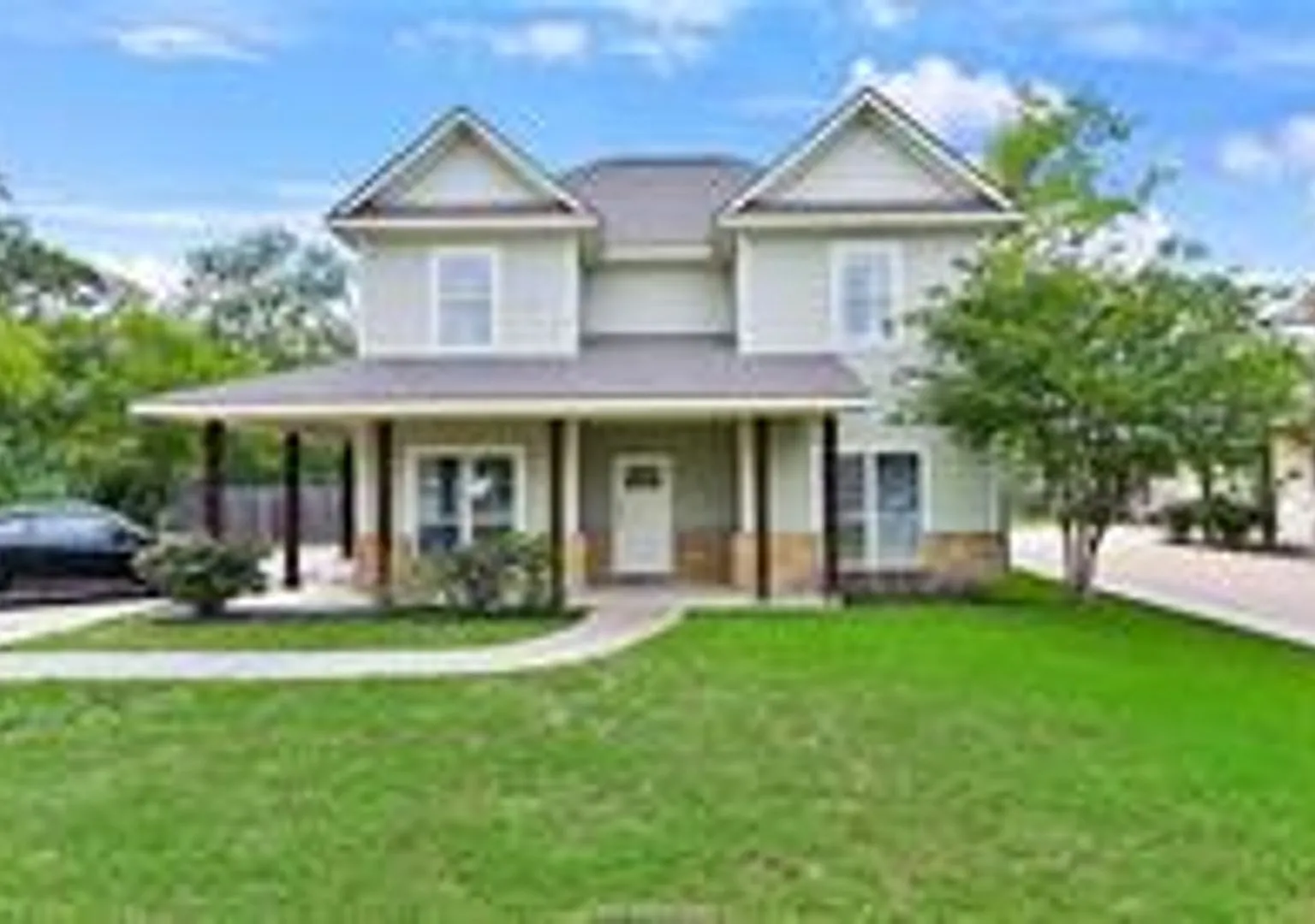 305 Fidelity Street — Photo 1