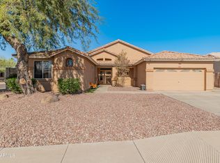 8650 W Canterbury Dr, Peoria, AZ 85345