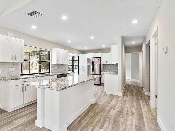 2nd image of 2574 SE Floresta Dr