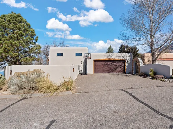 2776 Wolfberry Pl NE, Albuquerque, NM 87122