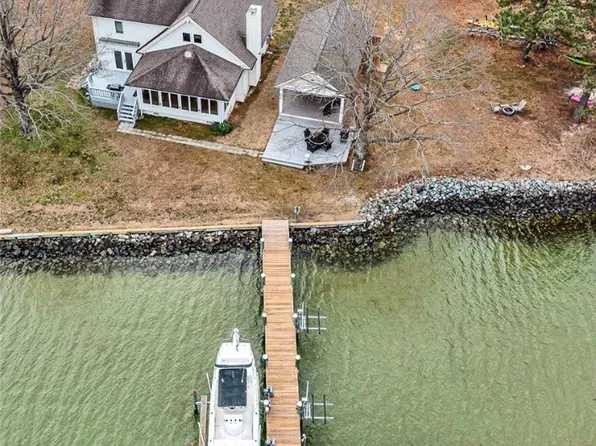 149 Circle Dr, Heathsville, VA 22473