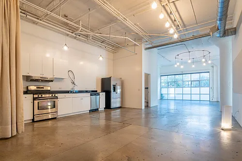 530 Molino St #107 Photo 1