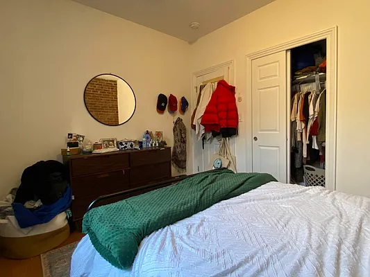 Rented by Oxford Property Group | media 10