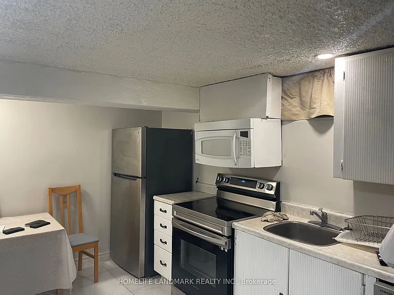 385 Marybay Cres #BASEMENT — Photo 3