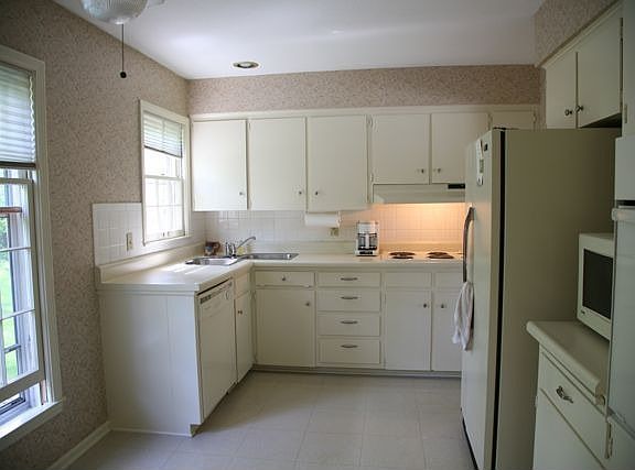 Kitch with new built in appliances