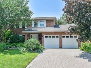 6 Tinder Ln, Hamilton, ON L9G4A6