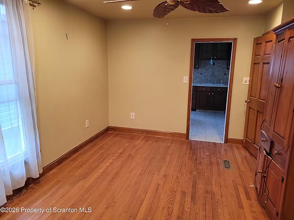2nd image of 1142 Academy St Floor 2