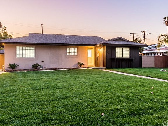 4th image of 719 N Hyacinth Ave