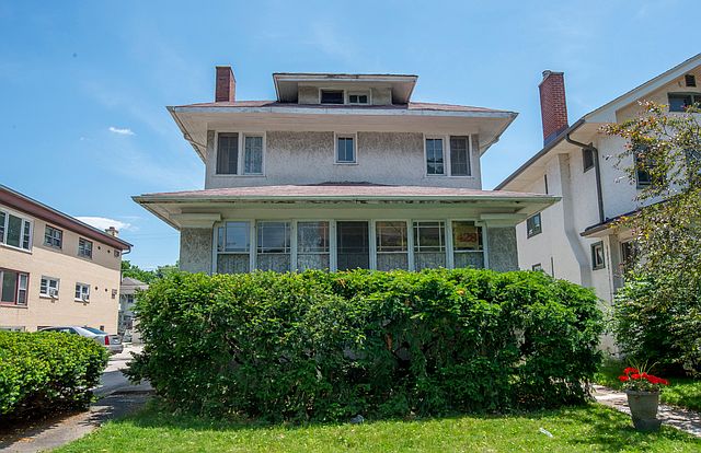 1st image of 428 S Kenilworth Ave