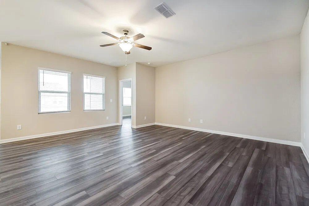 3 bed, 2.0 bath, 1769 sqft, $2,940 — Photo 3