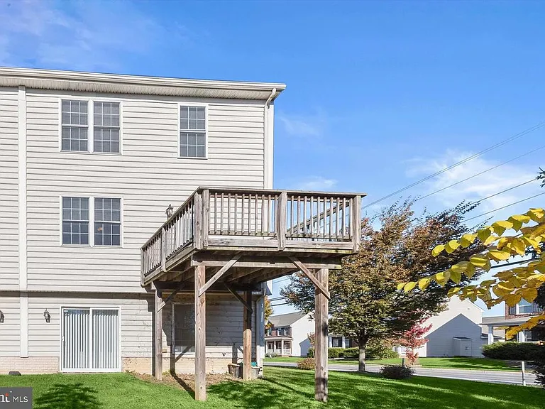 1 Karendale Ct — Photo 40