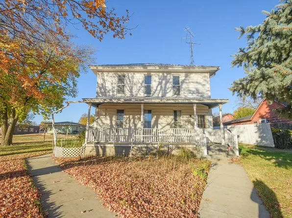 825 N Webster St, Red Cloud, NE 68970