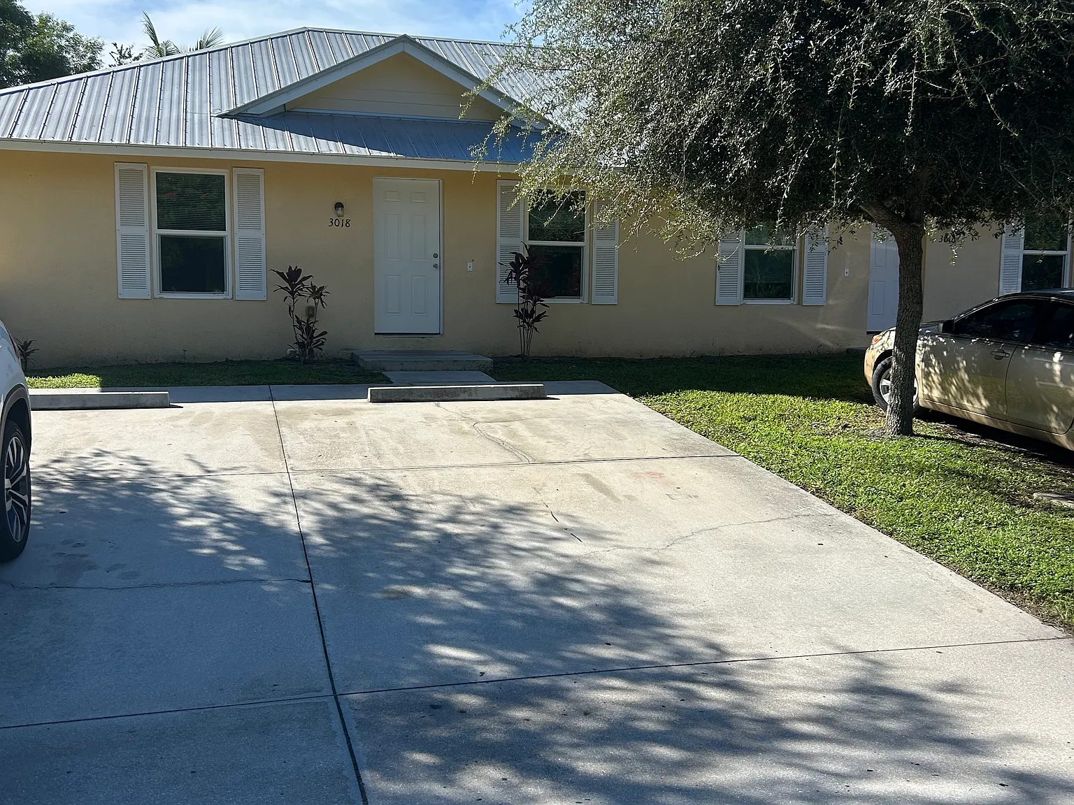 2 bed, 900 sqft, $2,100 — Photo 2