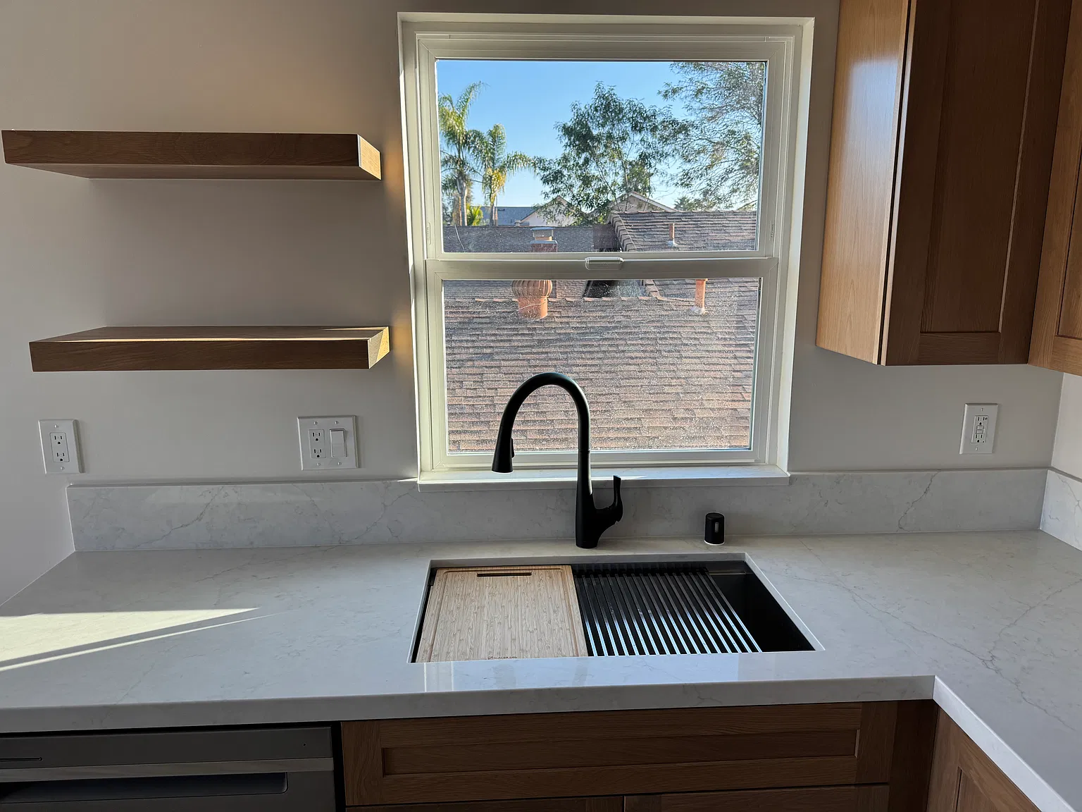 2 bed, 799 sqft, $2,730 — Photo 4