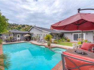 3912 Hayvenhurst Ave, Encino, CA 91436