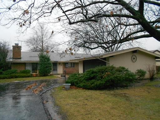 1st image of 3249 Sprucewood Ln