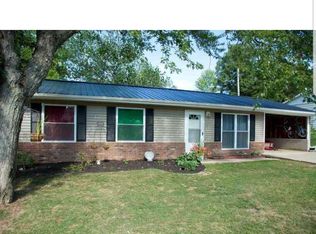 1218 N 2nd St, Boonville, IN 47601