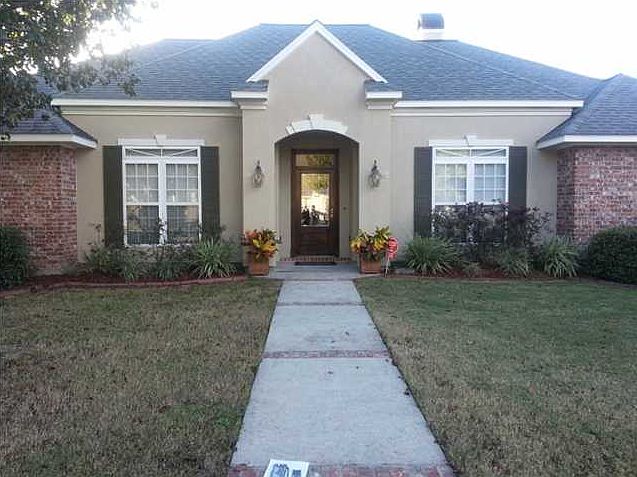 1st image of 100 Garden Grove Dr