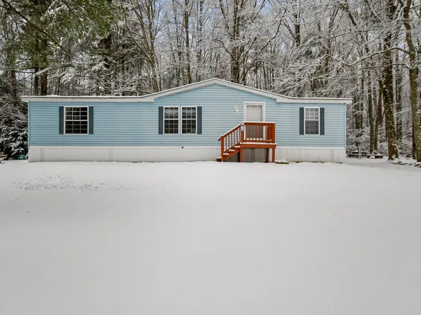 24 Roland Drive, Allenstown, NH 03275