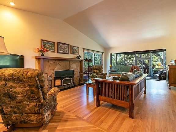 2nd image of 54790 Forest Haven Dr