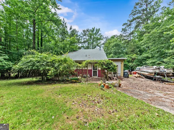 215 Goldfinch Cir, Monticello, GA 31064