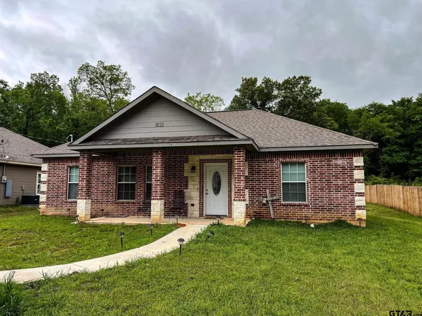 1405 E 9th St, Mount Pleasant, TX 75455