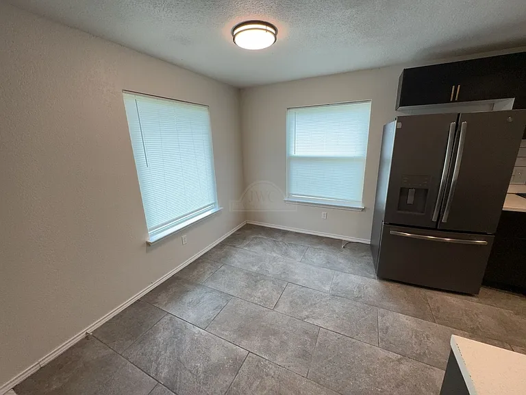 2808 Cactus Dr — Photo 4