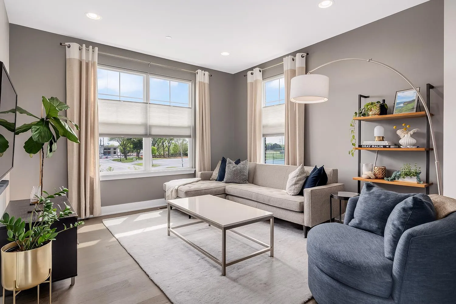 2 bed, 1790 sqft, $4,450 — Photo 4