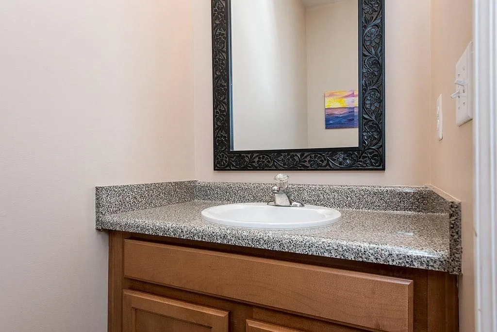 3841 Cary Glen Boulevard — Photo 3