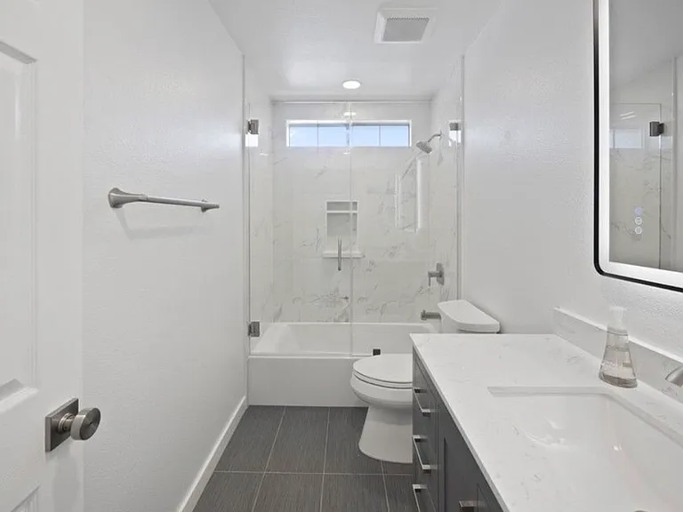 424 Parkman Ave #424 — Photo 7