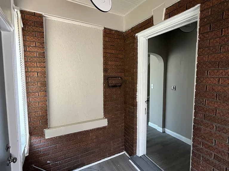 1121 Polk St — Photo 3