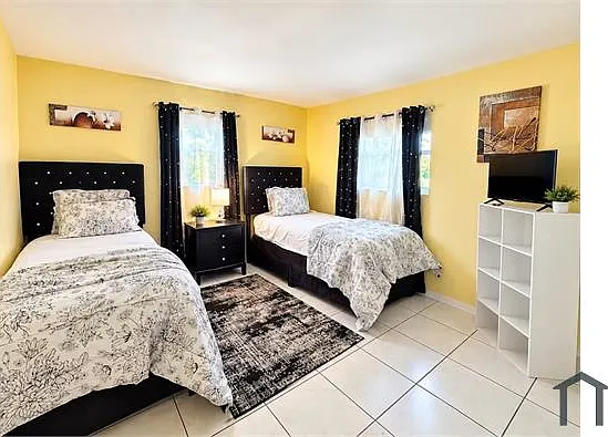 2 bed, $2,200 — Photo 2