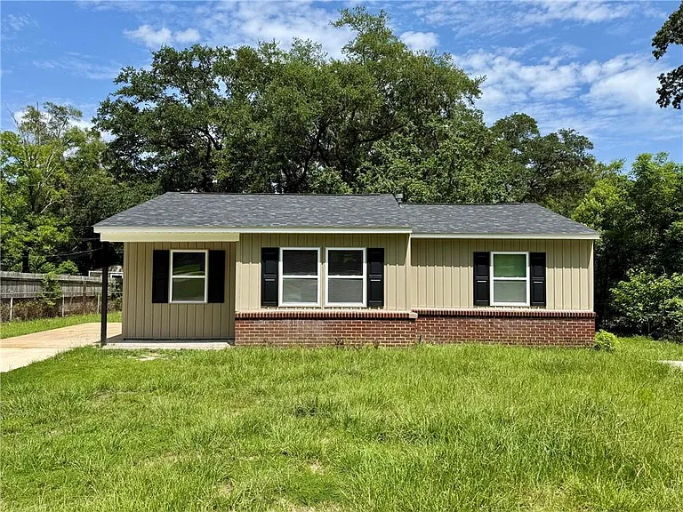 2120 Baker Rd — Photo 1