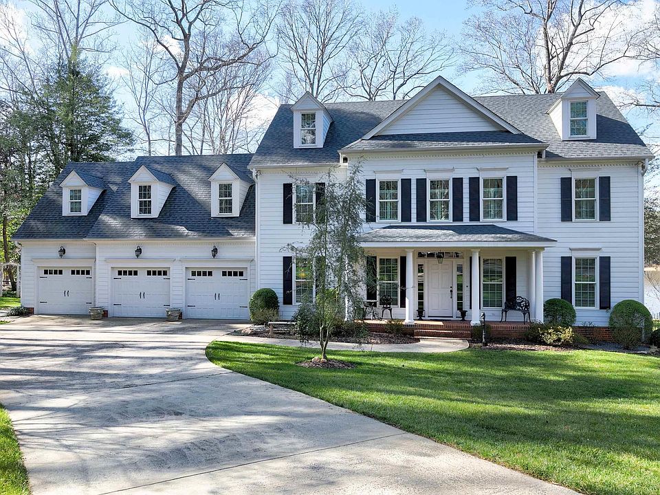 1st image of 108 Lochberry Ln