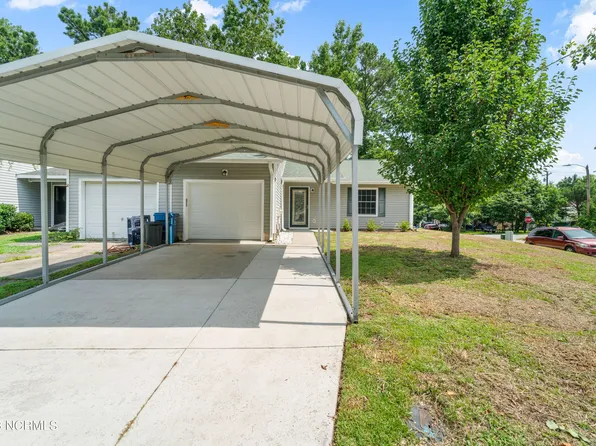 1 S Onsville Pl, Jacksonville, NC 28546