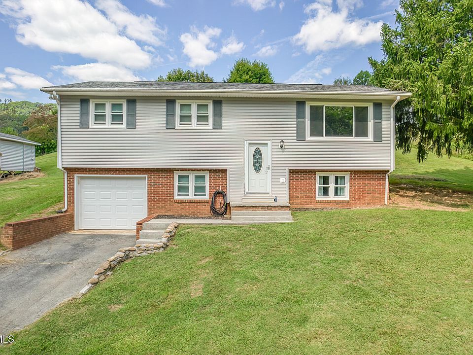 1st image of 425 Norwood Ln