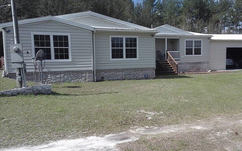 1st image of 914 SW Lamboy Cir